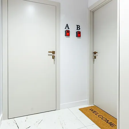 Winorosli 3 Superapart - Z Garazem Na Bialolece דירה