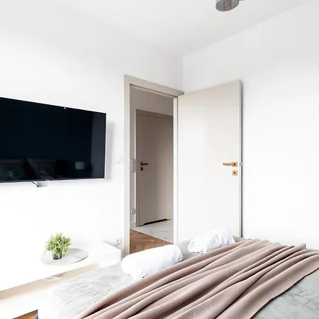 Winorosli 3 Superapart - Bialoleka Апартаменти